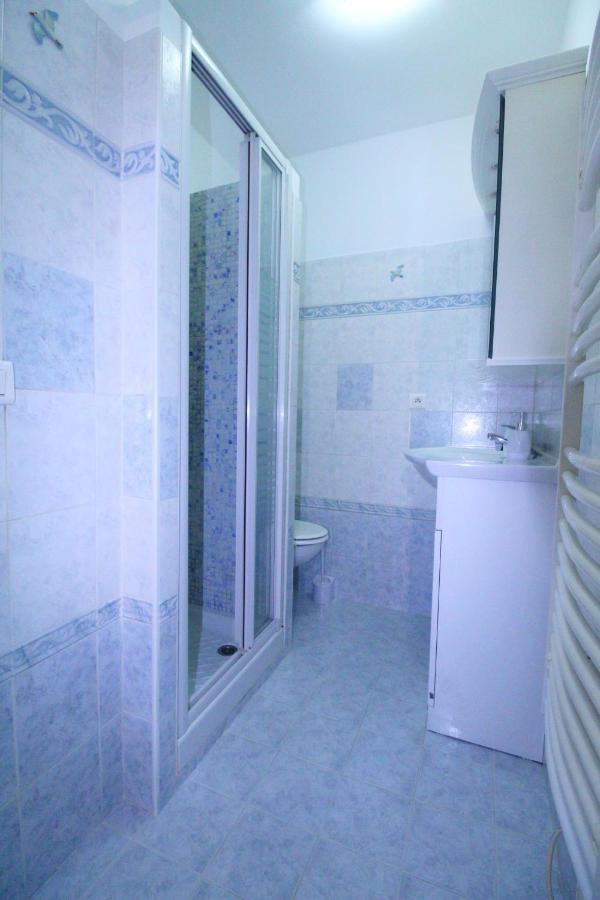 Large Studio Close To Monaco, Bnb Ric' Keys Beausoleil Buitenkant foto